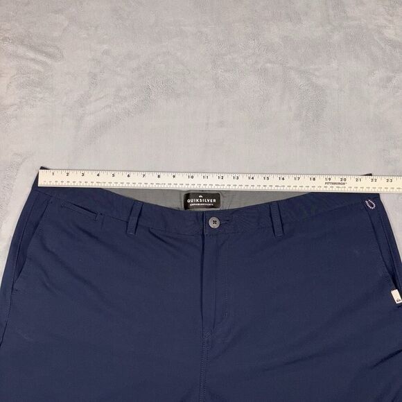 Quiksilver Amphibian Shorts Men’s Sz 44 Navy Blue 4-Way Stretch Dry Flight Water - Picture 5 of 9